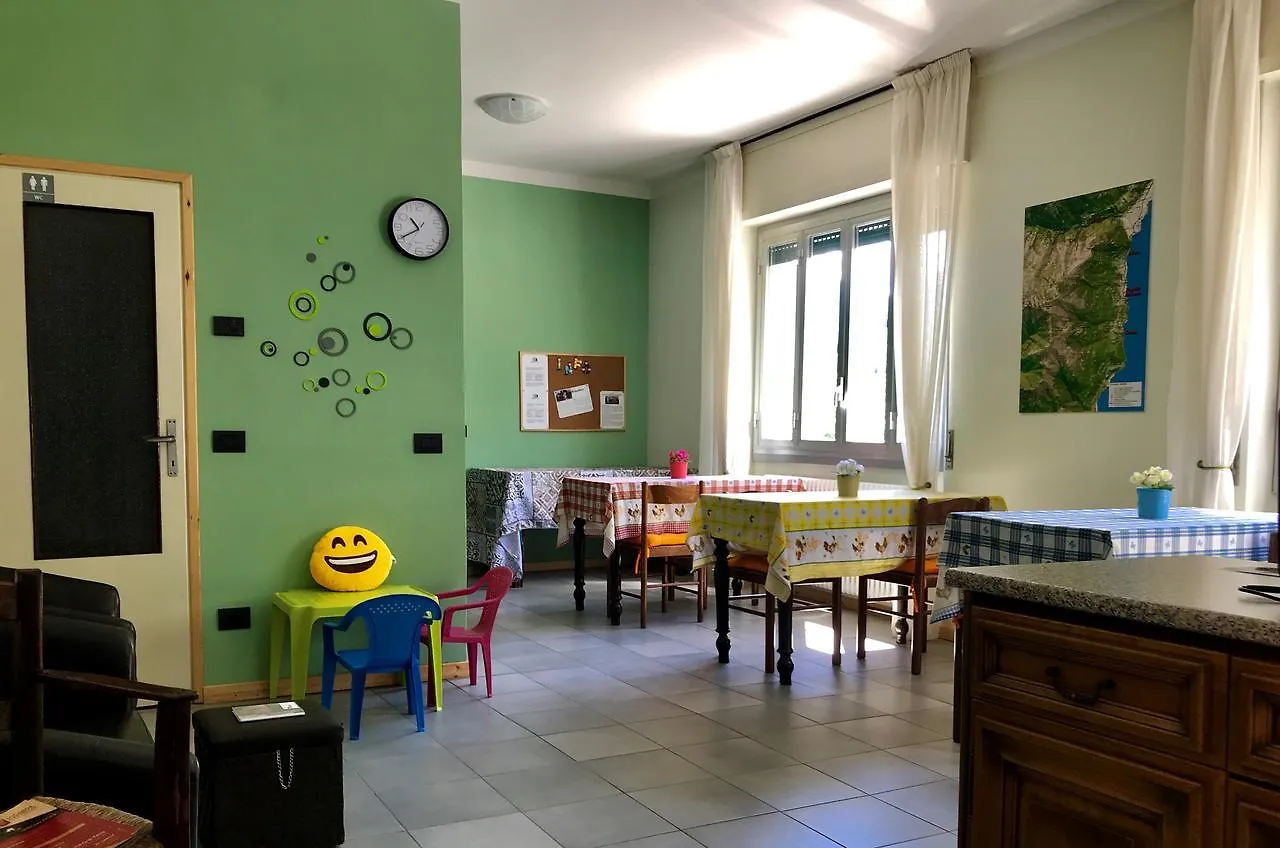 B&B Zia Maria Garzeno 3*,  Italien